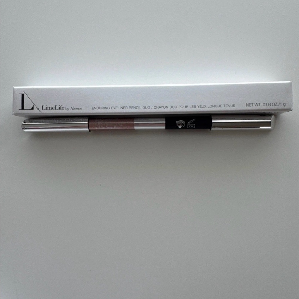 LimeLife Enduring Eyeliner Pencil Duo In love with myself - Pink and Navy Blue